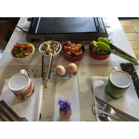 Photo du petit déjeuner gourmand ou petit brunch du bnb music'home